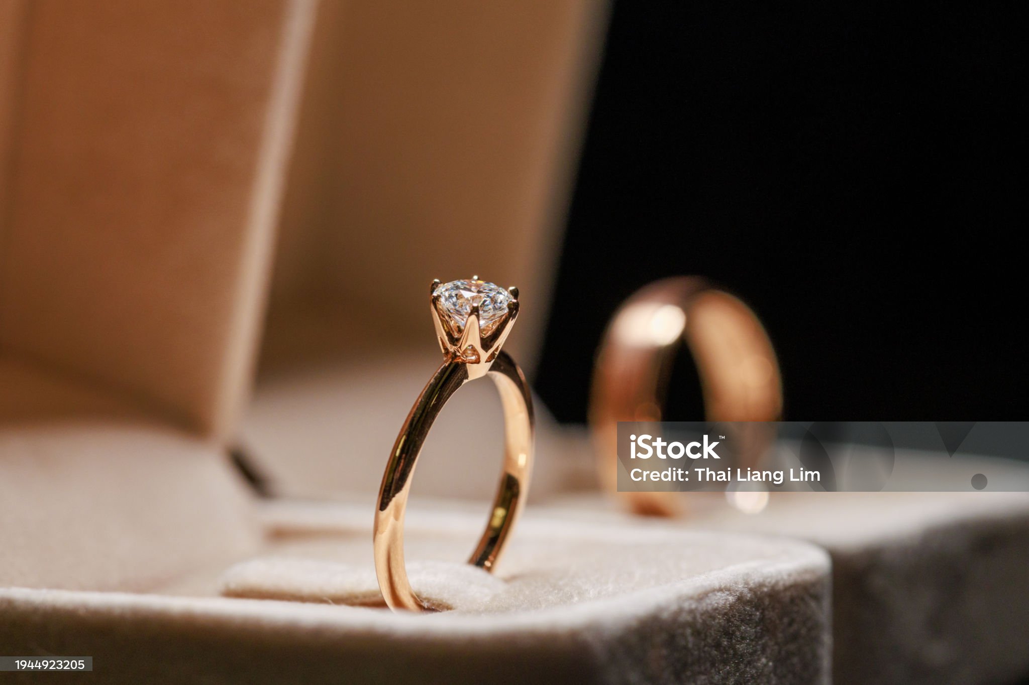 گوشواره نقره ای